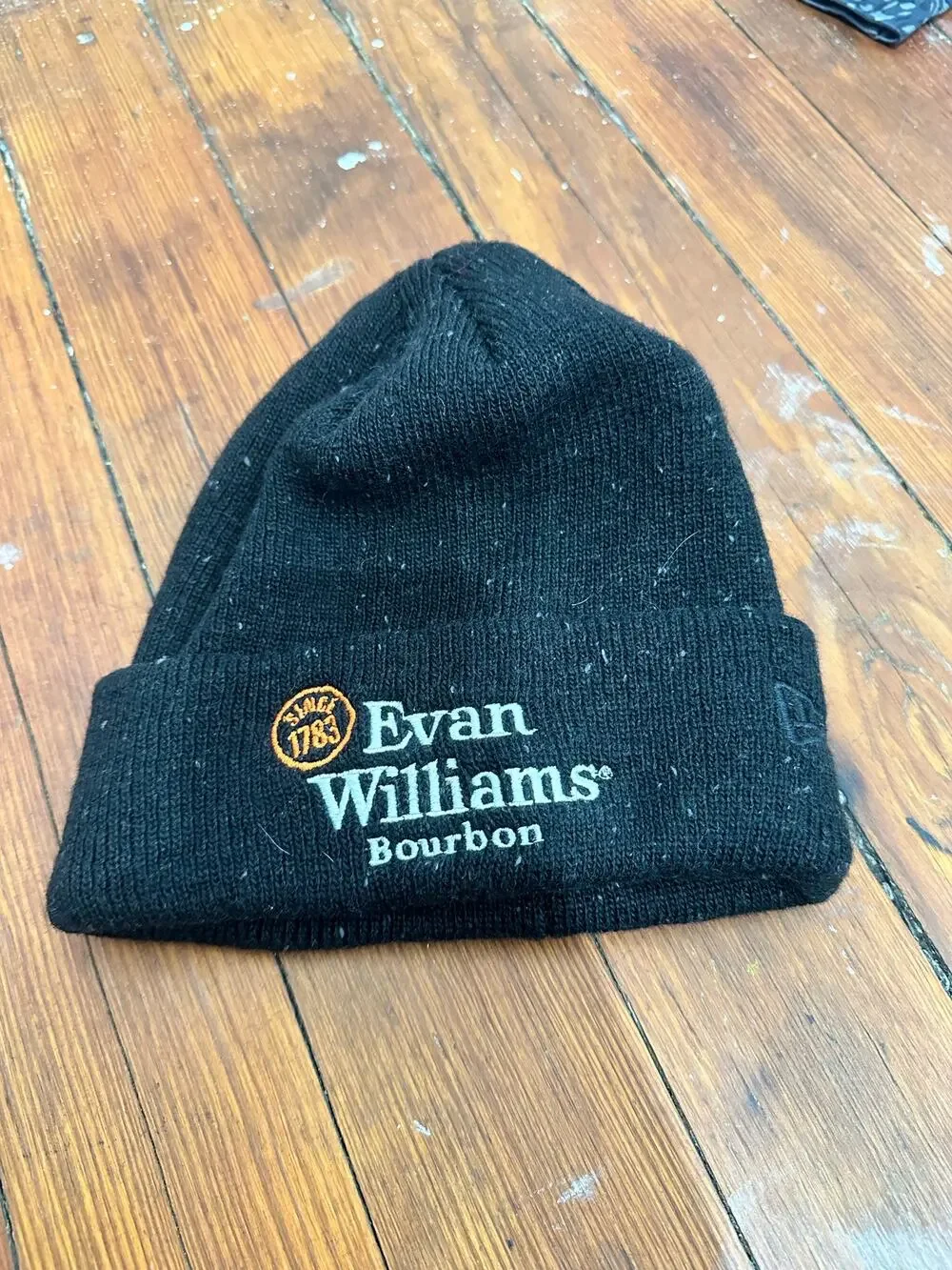New Era EVAN WILLIAMS Bourbon Black Embroidered One Size Beanie